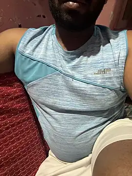 Snapshot of Handsomehunk_4U chatting on February 2025 06:20:02 PM Handsomehunk 4U online show from February 2025 06:20:02 PM