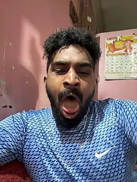 Snapshot of Handsomehunk_4U chatting on December 2024 04:16:02 PM Handsomehunk 4U online show from December 2024 04:16:02 PM