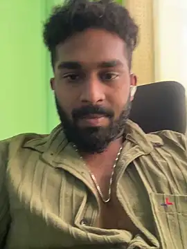 Snapshot of Handsomehunk_4U chatting on December 2024 04:09:02 AM Handsomehunk 4U online show from December 2024 04:09:02 AM