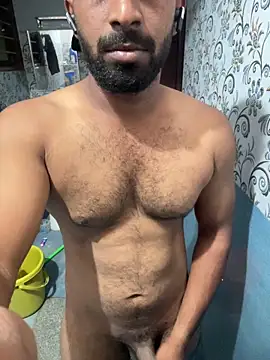 Snapshot of Handsomehunk_4U chatting on December 2025 04:45:01 PM Handsomehunk 4U online show from December 2025 04:45:01 PM