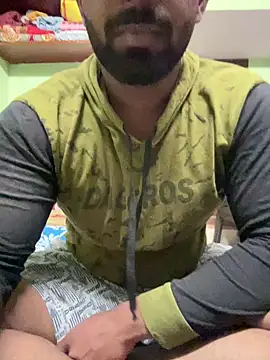 Snapshot of Handsomehunk_4U chatting on March 2025 03:40:02 PM Handsomehunk 4U online show from March 2025 03:40:02 PM