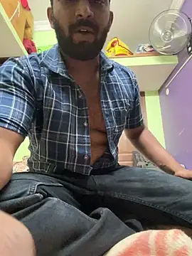 Snapshot of Handsomehunk_4U chatting on February 2025 01:33:01 PM Handsomehunk 4U online show from February 2025 01:33:01 PM