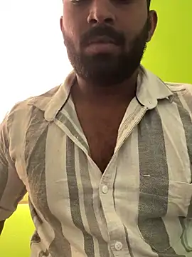 Snapshot of Handsomehunk_4U chatting on February 2025 03:44:01 AM Handsomehunk 4U online show from February 2025 03:44:01 AM