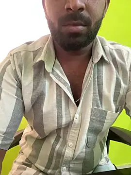 Snapshot of Handsomehunk_4U chatting on February 2025 08:46:02 AM Handsomehunk 4U online show from February 2025 08:46:02 AM