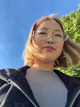 Aiko Yumi online show from June 2026 04:08:02 PM