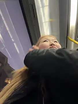 Aiko Yumi online show from April 2026 05:53:01 PM