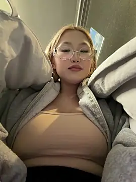 Aiko Yumi online show from February 2026 05:41:01 PM