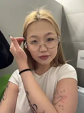 Aiko Yumi online show from March 2026 04:24:02 PM