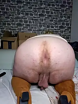 MoniqueBader22 online show from December 2024 10:00:01 PM