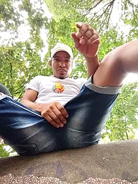 Grandeygruesa1 online show from March 2026 09:19:02 PM