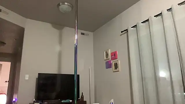 NatalieKneals online show from January 2025 08:49:02 AM