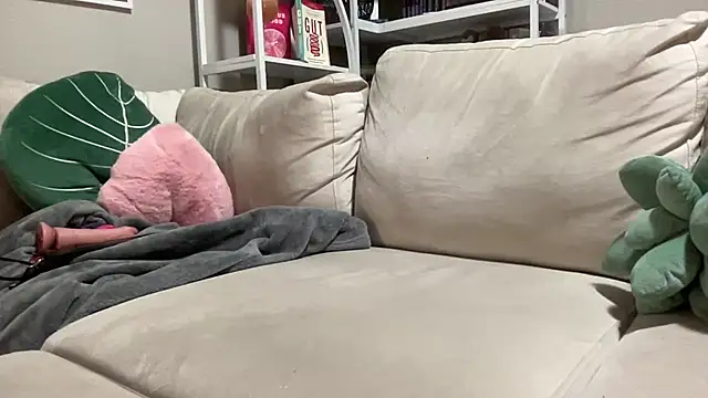 NatalieKneals online show from December 2024 07:20:02 AM