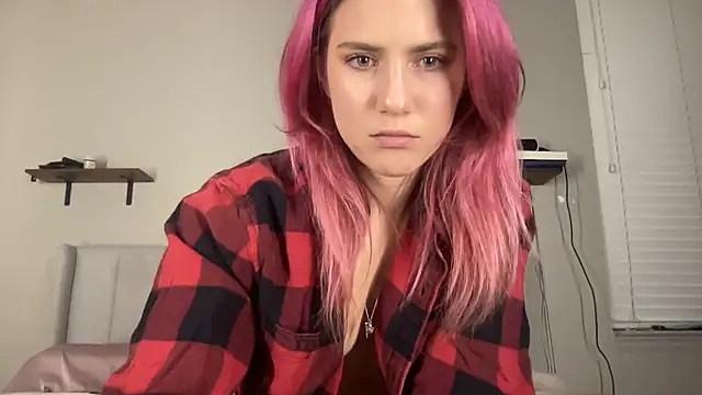 NatalieKneals online show from December 2024 04:59:01 AM