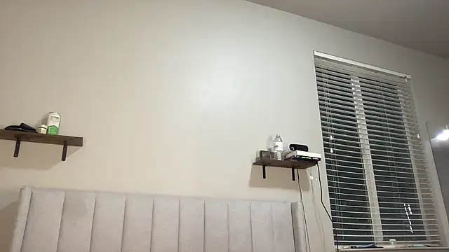 NatalieKneals online show from December 2024 05:48:01 AM