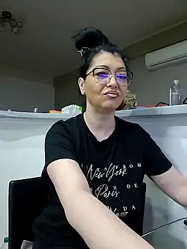 Snapshot of Milf_Abigail chatting on March 2025 10:11:01 PM Milf Abigail online show from March 2025 10:11:01 PM