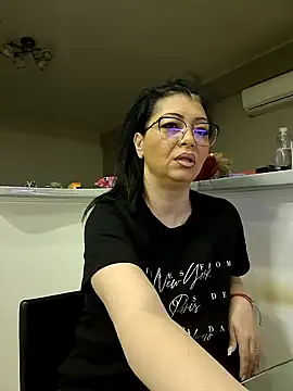 Snapshot of Milf_Abigail chatting on March 2025 11:06:02 PM Milf Abigail online show from March 2025 11:06:02 PM