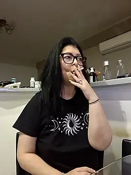 Milf Abigail online show from October 2025 02:21:02 AM