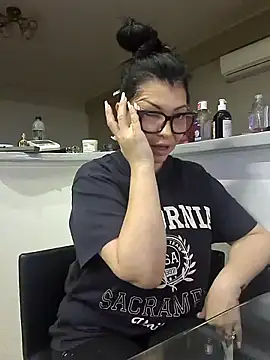 Snapshot of Milf_Abigail chatting on September 2025 12:53:01 AM Milf Abigail online show from September 2025 12:53:01 AM