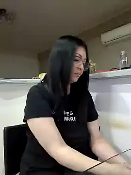 Snapshot of Milf_Abigail chatting on March 2025 12:51:02 AM Milf Abigail online show from March 2025 12:51:02 AM