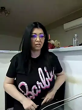 Snapshot of Milf_Abigail chatting on March 2025 01:01:02 AM Milf Abigail online show from March 2025 01:01:02 AM