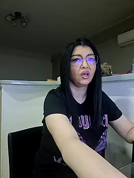 Snapshot of Milf_Abigail chatting on March 2025 12:53:01 AM Milf Abigail online show from March 2025 12:53:01 AM