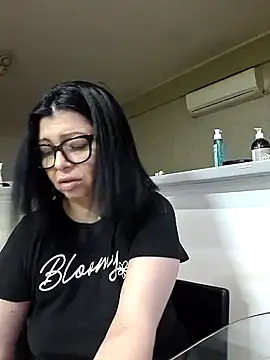 Milf Abigail online show from April 2026 01:56:02 AM