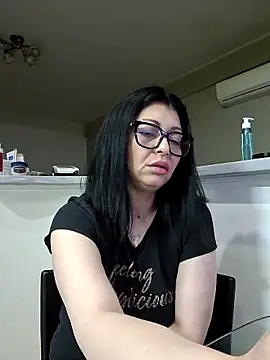 Milf Abigail online show from May 2026 01:25:01 AM