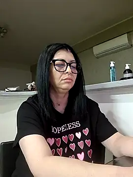 Milf Abigail online show from March 2026 02:28:01 AM