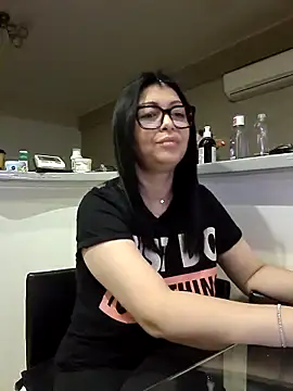 Milf Abigail online show from December 2025 03:07:01 AM