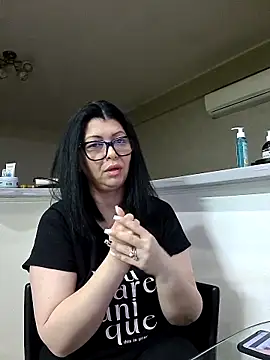 Milf Abigail online show from February 2026 03:04:01 AM