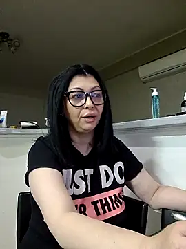 Milf Abigail online show from February 2026 02:41:01 AM