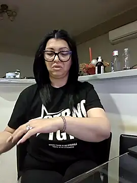 Milf Abigail online show from November 2025 02:37:02 AM