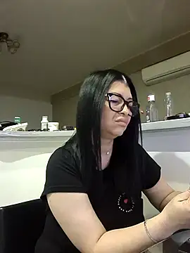 Milf Abigail online show from October 2025 03:36:01 AM