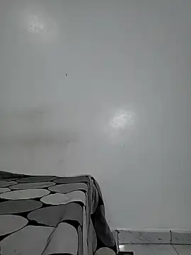 Snapshot of EbonyTaste chatting on December 2024 11:39:02 AM EbonyTaste online show from December 2024 11:39:02 AM