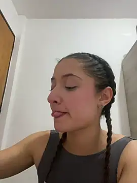 Alicia ALICIA online show from May 2026 10:51:02 PM