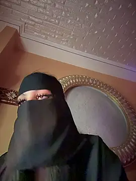 Snapshot of ORLA86 chatting on November 2025 10:46:02 PM ORLA86 online show from November 2025 10:46:02 PM