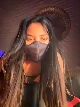 Snapshot of ORLA86 chatting on December 2025 07:08:01 PM ORLA86 online show from December 2025 07:08:01 PM