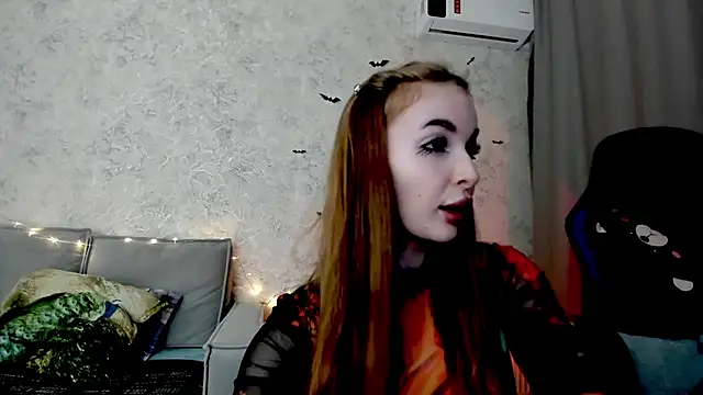 LissaCain online show from October 2025 06:04:01 PM