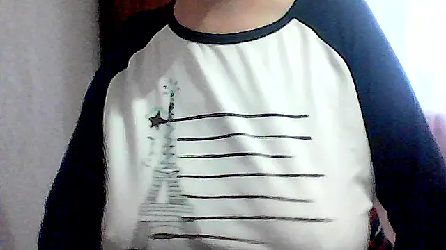 Snapshot of AnaXBerry chatting on October 2025 06:13:01 AM AnaXBerry online show from October 2025 06:13:01 AM