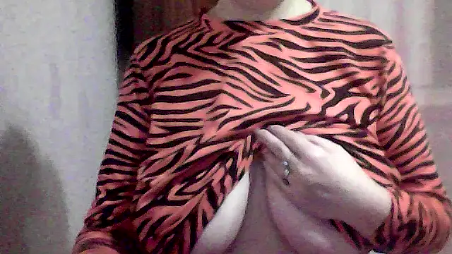 AnaXBerry online show from January 2026 06:11:01 PM