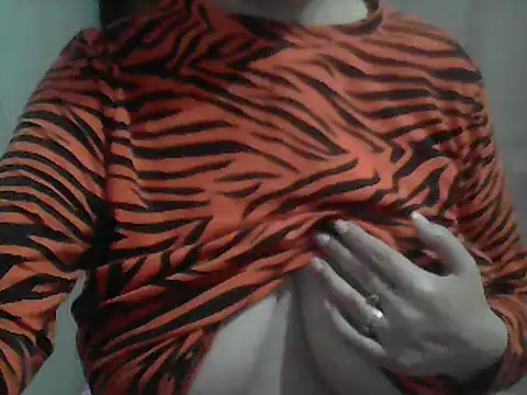 AnaXBerry online show from April 2026 06:53:02 PM