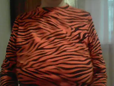 AnaXBerry online show from December 2025 06:02:01 AM