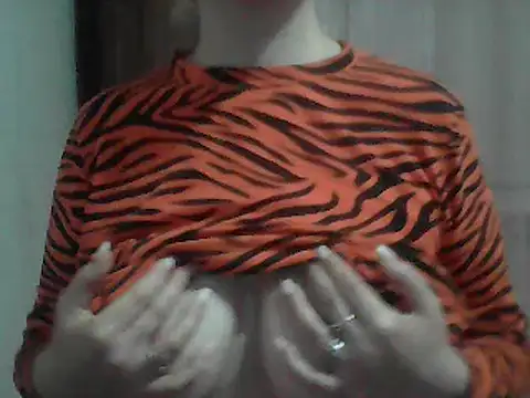 AnaXBerry online show from March 2026 06:42:01 PM