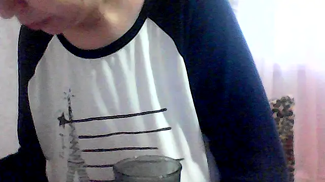 Snapshot of AnaXBerry chatting on November 2025 06:35:02 AM AnaXBerry online show from November 2025 06:35:02 AM