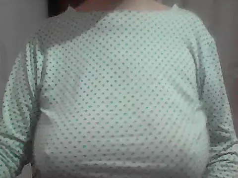 AnaXBerry online show from April 2026 06:32:01 PM