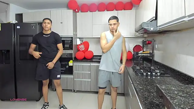 badguyss bisex online show from September 2025 11:17:02 AM