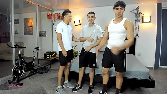 badguyss bisex online show from October 2025 11:22:01 AM