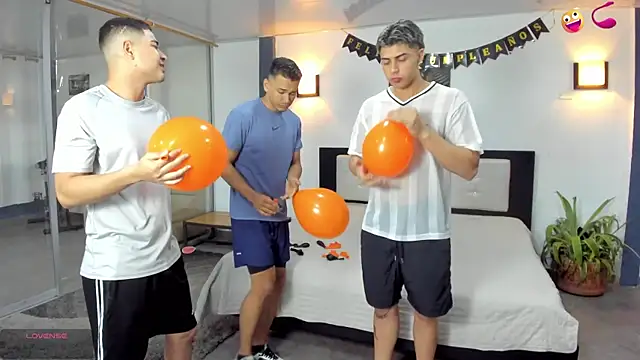 badguyss bisex online show from November 2025 11:31:01 AM