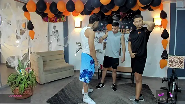 badguyss bisex online show from November 2025 11:35:02 AM