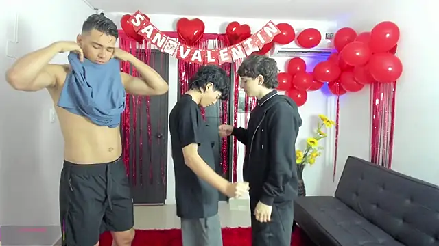 badguyss bisex online show from February 2026 11:32:01 AM